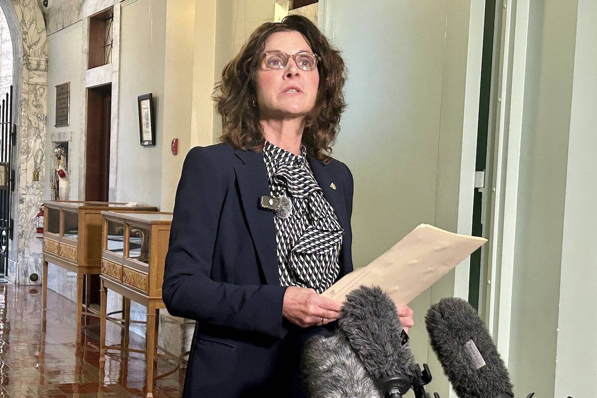 One B.C. caucus split caused by alleged anti-Semitic staffer, Brodie says